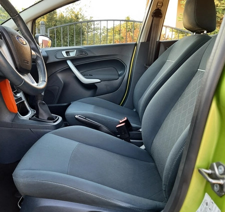 Ford Fiesta cena 25900 przebieg: 59000, rok produkcji 2012 z Ścinawa małe 211